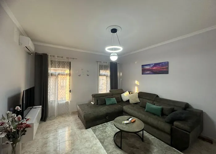 Nunu\'S Central Apartment